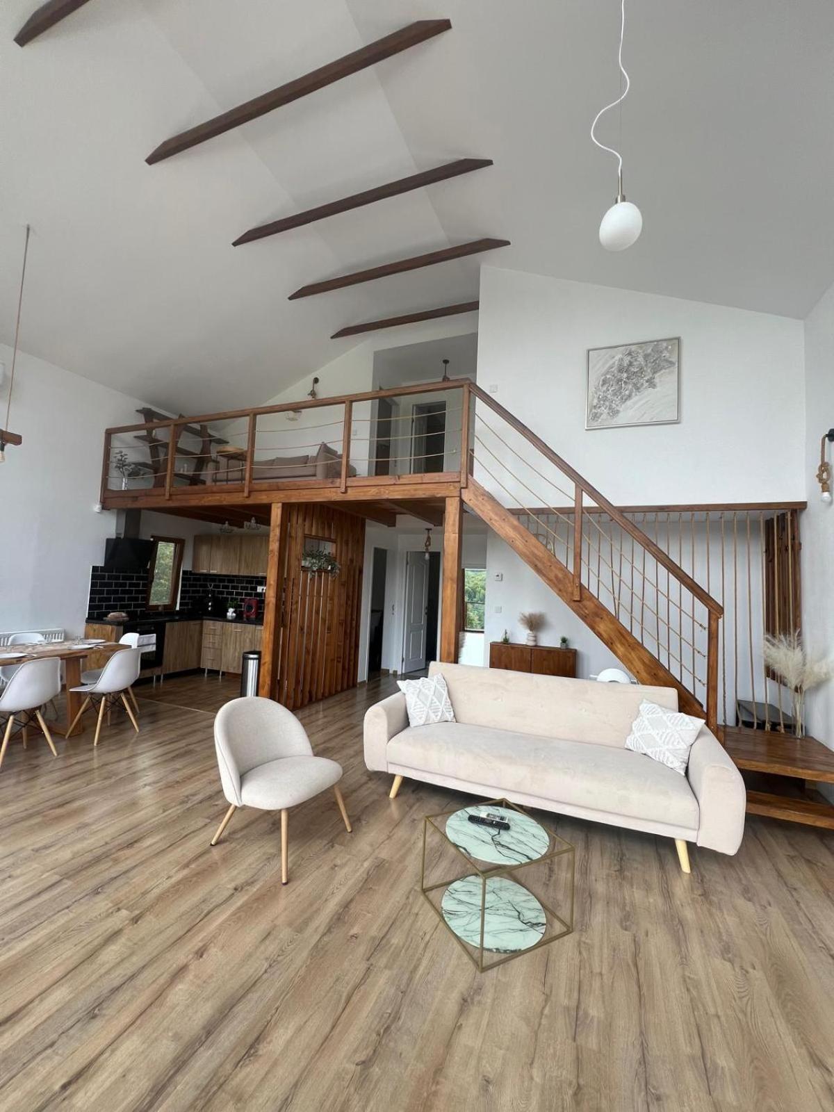 Le Chalet M - Cabana Cu O Panorama De Poveste. Surdesti  Eksteriør bilde