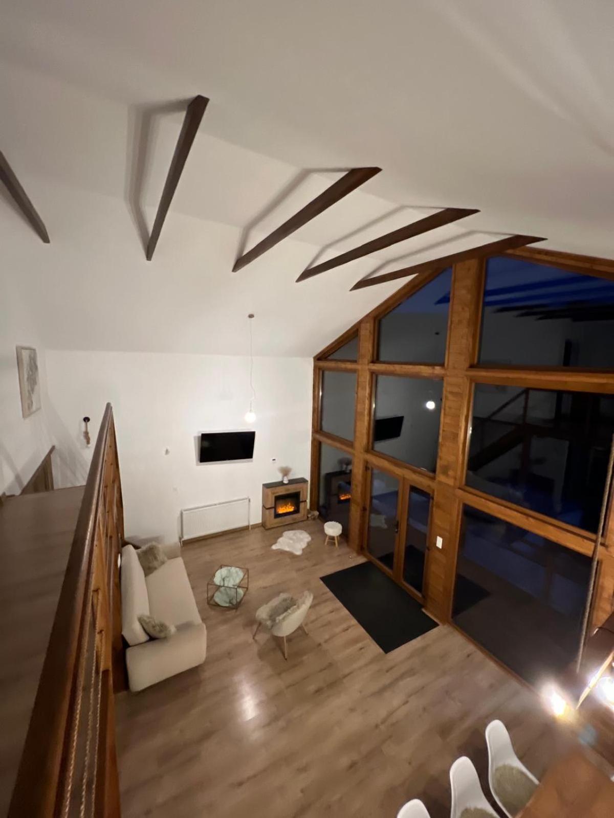Le Chalet M - Cabana Cu O Panorama De Poveste. Surdesti  Eksteriør bilde