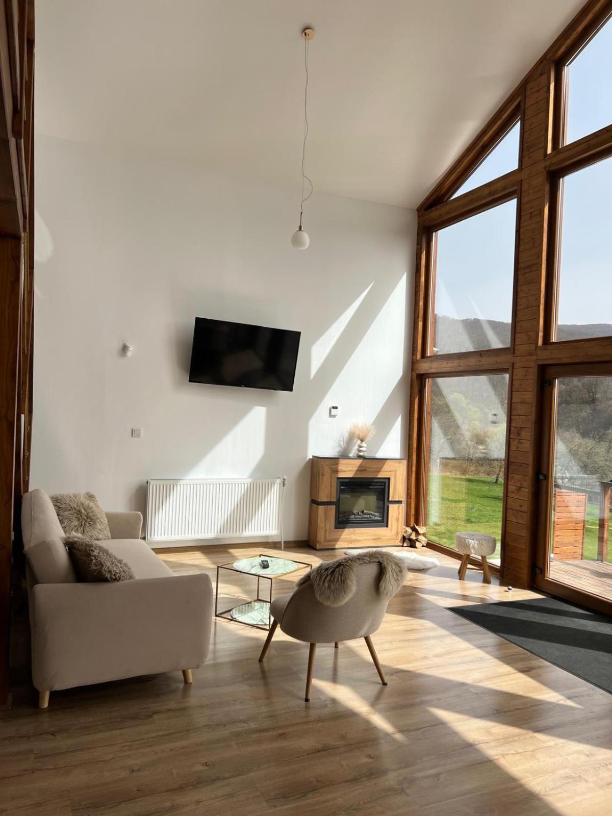 Le Chalet M - Cabana Cu O Panorama De Poveste. Surdesti  Eksteriør bilde